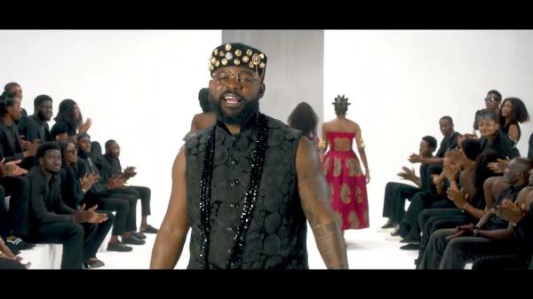 Falz - Round of Applause (Video)